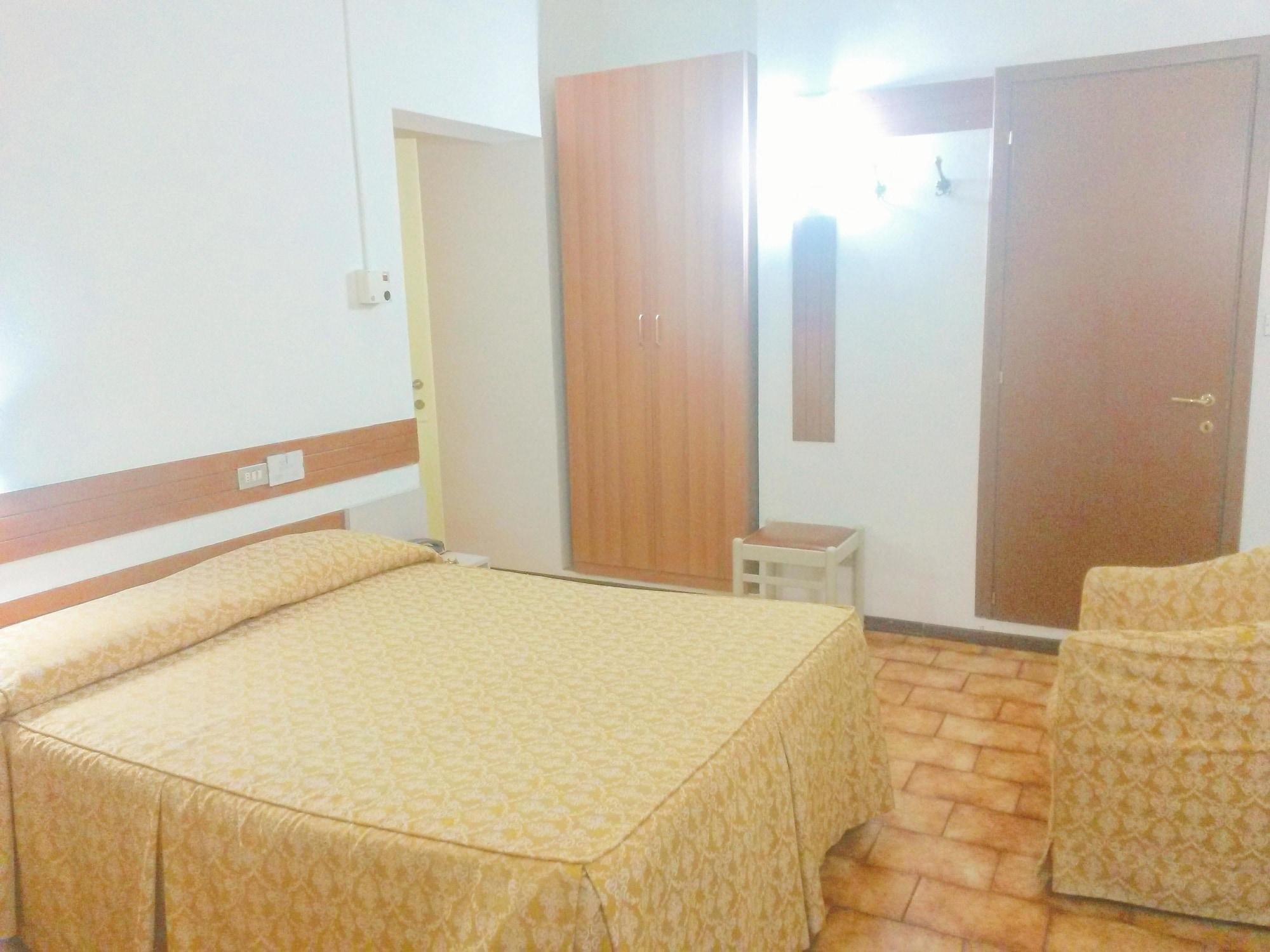 Piccolo Hotel Mediolan Zewnętrze zdjęcie