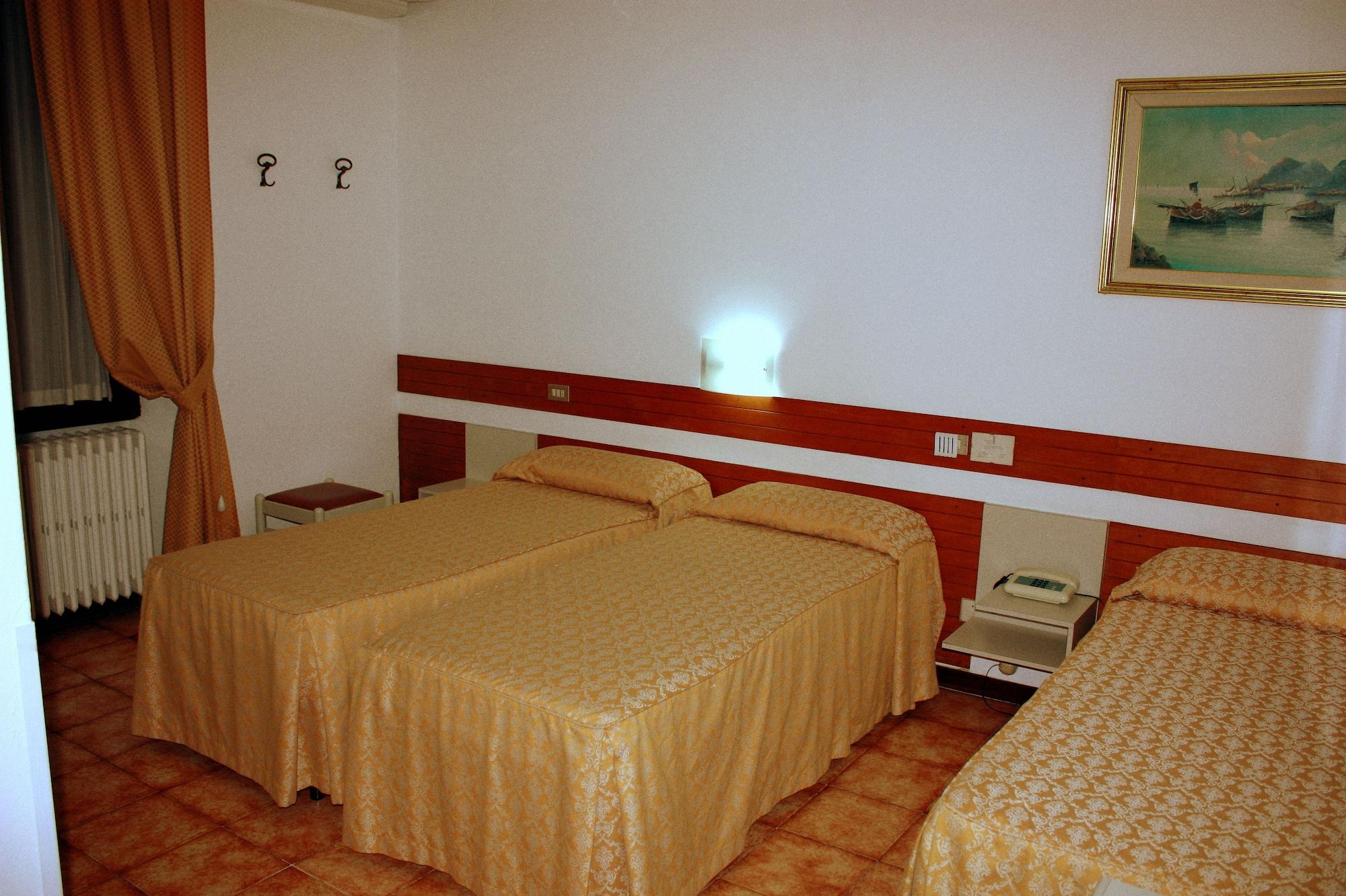 Piccolo Hotel Mediolan Zewnętrze zdjęcie