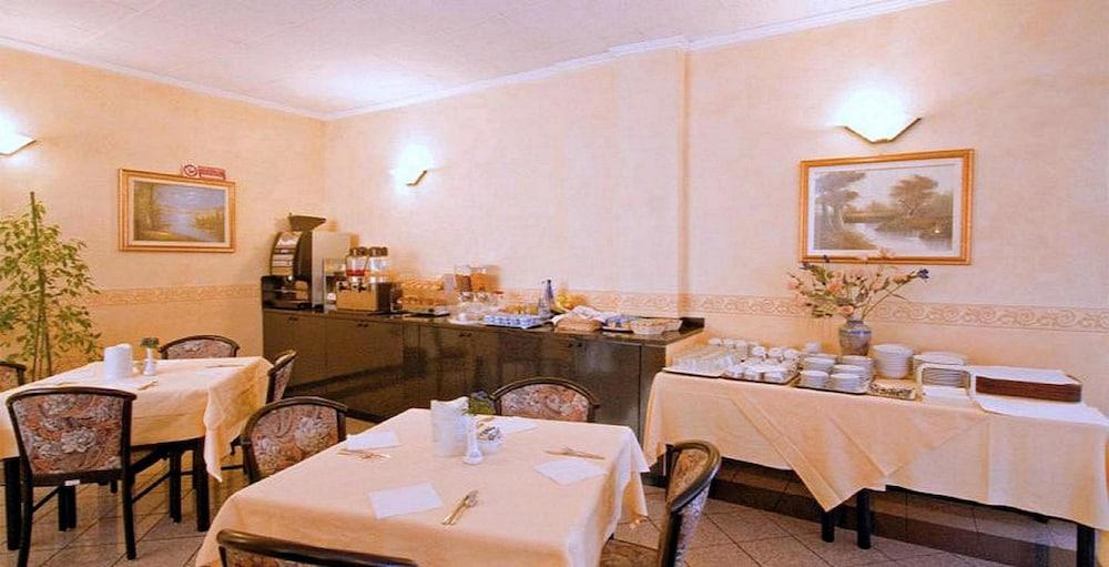 Piccolo Hotel Mediolan Zewnętrze zdjęcie