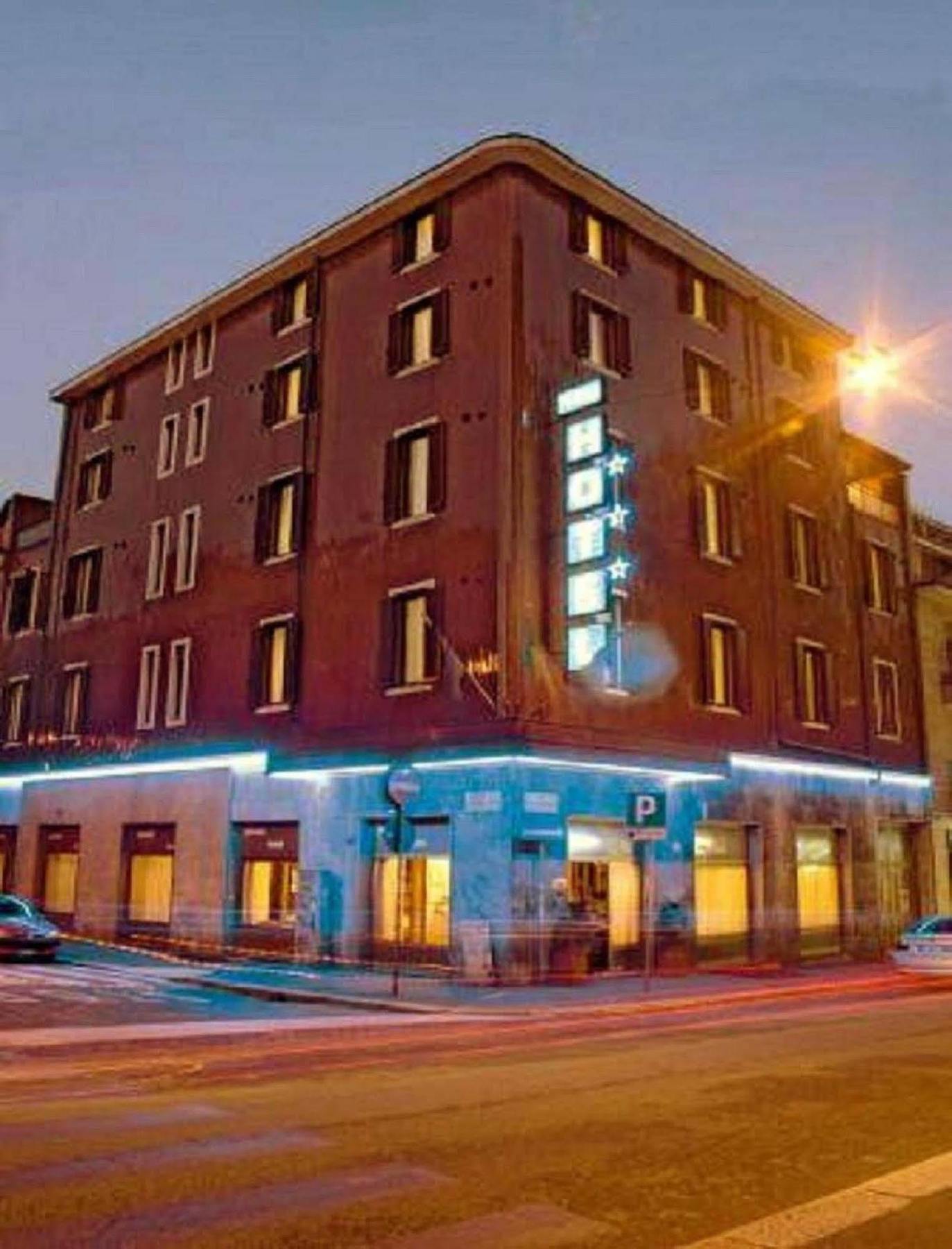 Piccolo Hotel Mediolan Zewnętrze zdjęcie